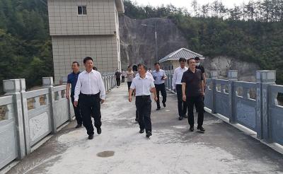 蔡静峰来房巡河时强调：推动马栏河水质稳定达标 县域水环境持续改善