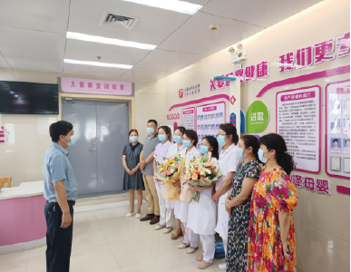 县保健院举办庆祝医师节系列活动