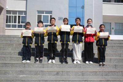 青峰小学：敦品立学引前行 重知笃行促发展