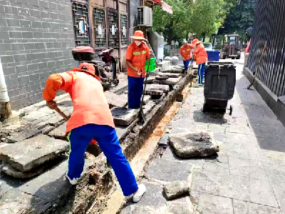 城管执法局：整治“泔水桶”刻不容缓