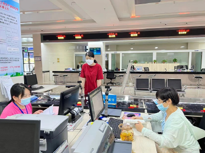 房县自然资源和规划局：延时服务  让财产登记深入人心