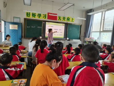 聚焦新课标 提升课堂效率——实验小学开展“识字教学”主题教研活动