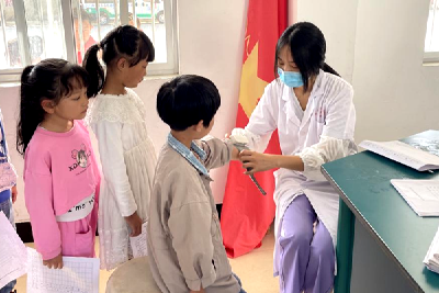 窑淮镇铺沟小学：开展健康体检  守护孩子健康