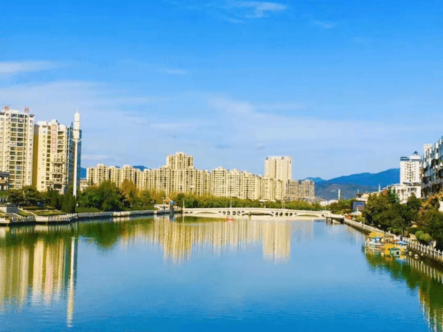 房县举办“才聚房陵·青春同行”青年人才交流交友活动