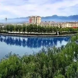 房县一普通家庭出了俩博士