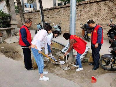野人谷镇财政所：开展环境卫生整治助力创文