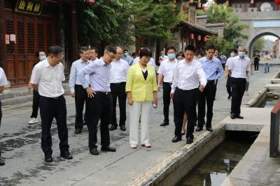 省人大常委会党组书记、常务副主任王玲来房县开展长江保护法执法检查