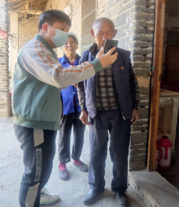 大木厂镇人社中心：真心服务解民忧 养老认证暖民心