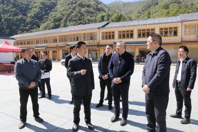 纪道清到九道调研时强调：定目标谋发展 抓党建促振兴 奋力打造特色旅游乡镇