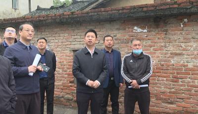 纪道清在开展带案下访和重点信访事项督办时强调：综合精准施策  用心用情解民忧暖民心