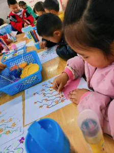 沙河乡中心幼儿园：开展“感恩有你·温暖前行”活动