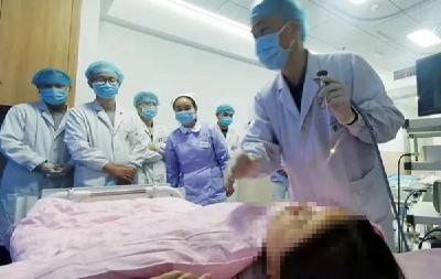 房县人民医院：优质服务“亮”新招