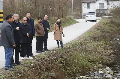 县人民医院：扎实开展“下基层察民情解民忧暖民心”实践活动
