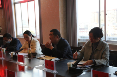 十堰市残联调研县保健院残疾儿童康复救助工作