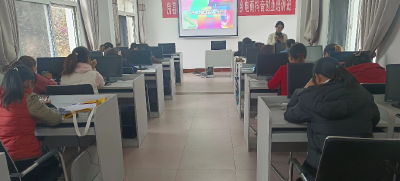 万峪河乡人社中心：强化技能培训意识   搭建平等创业平台