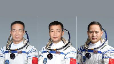 明天出征！神舟十五号载人飞船飞行乘组确定