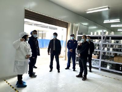 邓紫微带队检查我县部分企业安全生产工作
