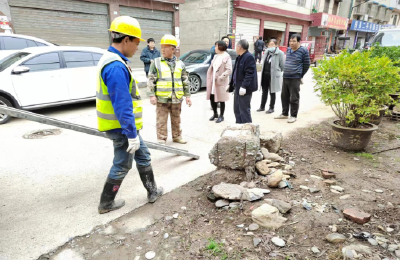 县公检中心：背街小巷创文整治持续发力