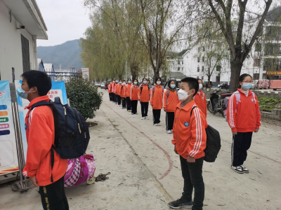 窑淮镇窑淮学校开展疫情防控应急演练