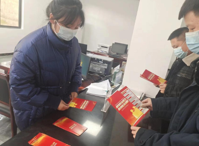 房县中坝乡：多措并举开展“宪法宣传周”宣传活动