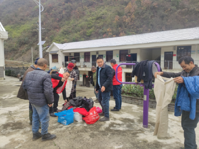 县湿地局：开展“爱心传递、衣旧情深”捐赠活动
