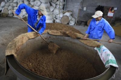 深山酿美酒 产业富农家