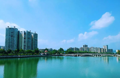 房县行政审批局 “五位一体”打造市场主体准入准营升级版