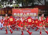 房县正月十三民间文艺大巡游