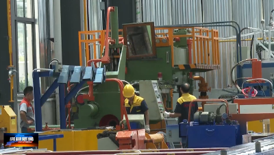 央媒聚焦！十堰大山深处崛起百亿级循环经济产业集群