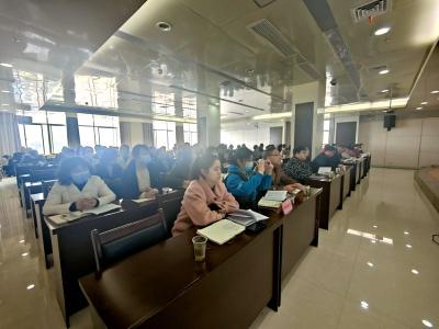 房县职工医保门诊共济改革政策专题培训班召开   