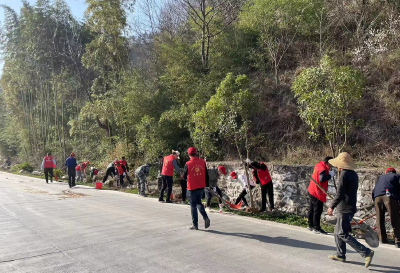 门古寺镇：春风送暖 正是植树增绿时
