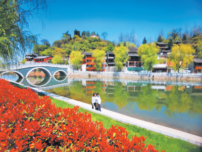 房县：扮靓游园广场提升生活品质