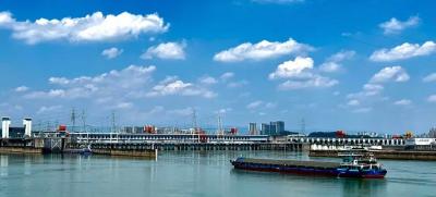 王忠林到荆门京山调研强调 锚定高质量发展首要任务 加快新旧动能转换 抢占新赛道培育大产业 巩固拓展良好发展态势