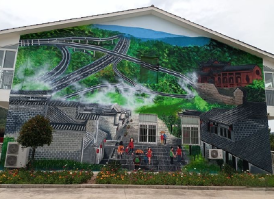 迎客“第一景”！房县这处高速收费站的巨型墙画醒目又好看