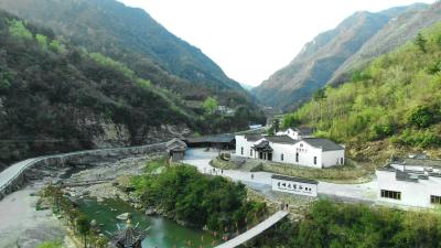 房县全面启动《湖北省老年人优待证》办理下沉工作