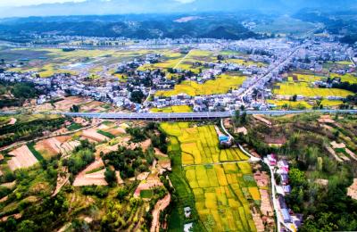 怀揣新使命  跑出加速度——房县民营企业家畅谈《中共中央 国务院关于促进民营经济发展壮大的意见》（一）