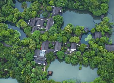 学习语丨谱写推动构建人类命运共同体新篇章
