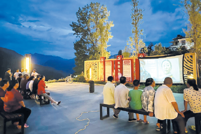 公益电影下乡文明新风进村