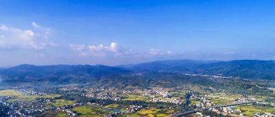 在党的领导下共同缔造美好幸福生活