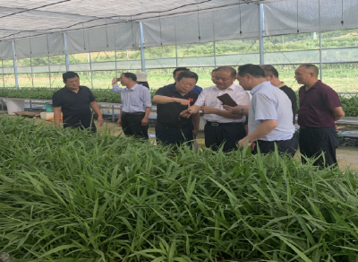 同饮一江水  共话一家情——北京市农研中心来房调研