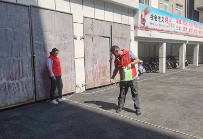 房县卫健局：五大突出问题专项整治行动靶向小区“停车乱”