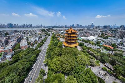 东湖观澜丨实现全年目标是政治任务