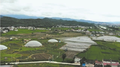 房县人大代表：一条建议催生5800多个停车位