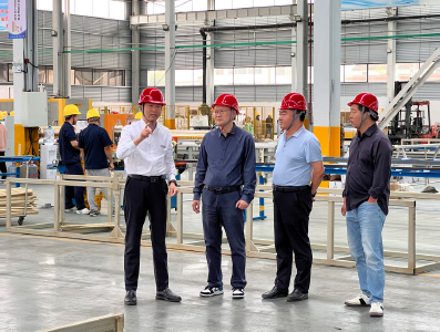 市发改委来房调研绿色低碳发展及县域经济运行情况