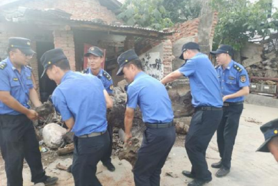 房县城管执法局：全面发力重拳出击 助力创文提质增效