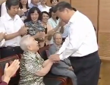 人民教师无上光荣   