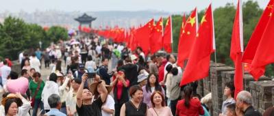 迈步新征程，总书记引领汇聚爱国奋斗磅礴力量