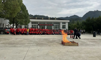 中坝学校开展消防应急疏散演练活动