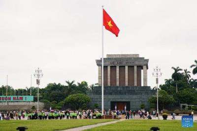 过去你们守着国，现在我们守着你