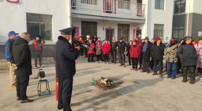 青峰镇：消防演练警钟鸣 应急防火安民心